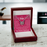 Load image into Gallery viewer, To My Wife - Lucky In Love Necklace
